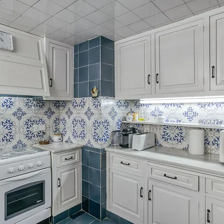 Mediterranean Paradise Apartment