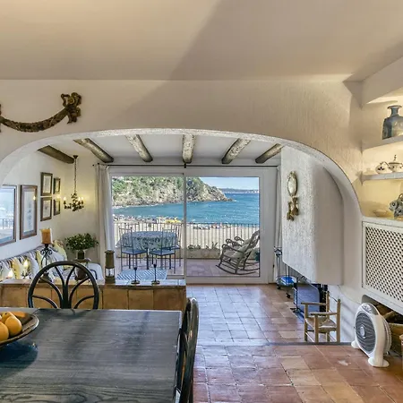 Mediterranean Paradise Apartmán *